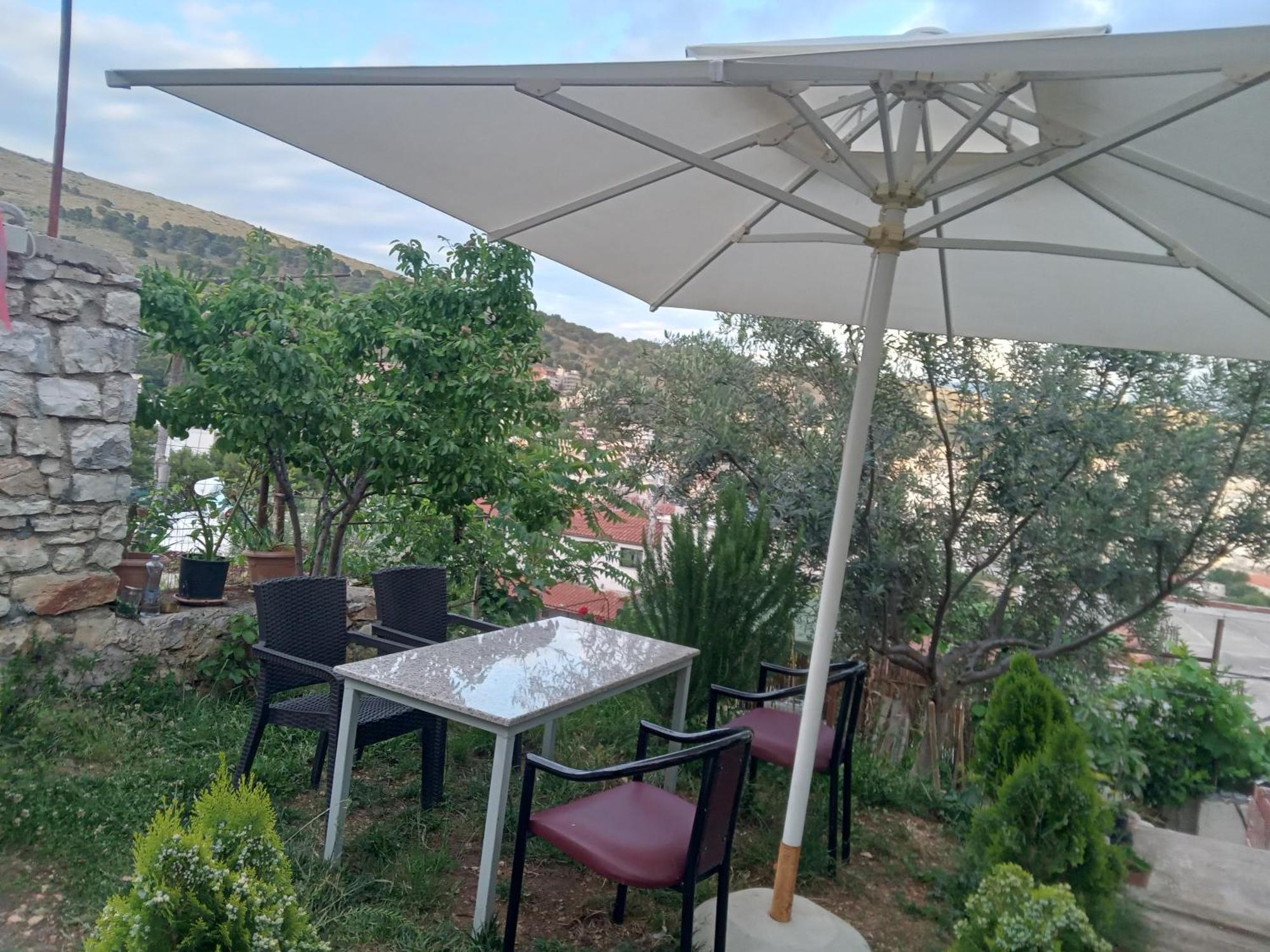 Vjollca'S Home Sarande Exterior photo